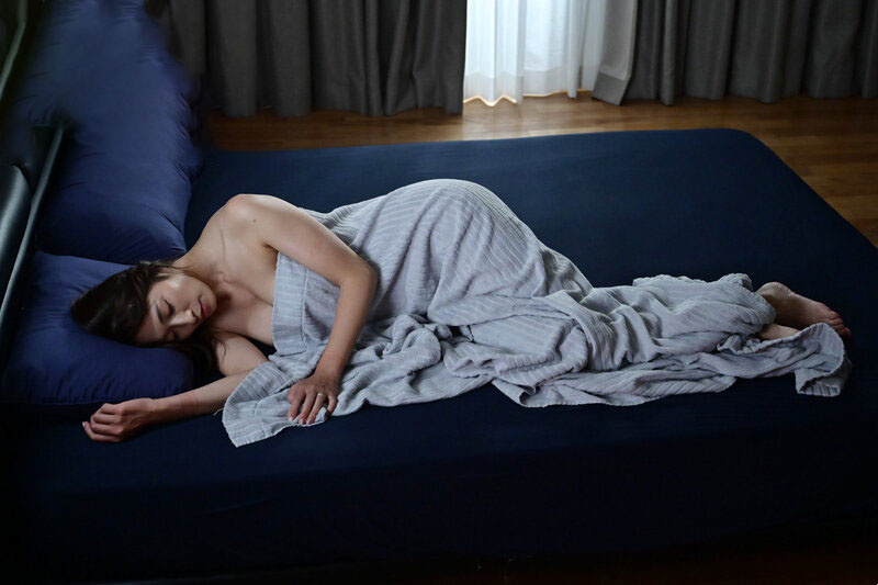 GMA-046 Se faufiler dans la fille -in-flaw pendant le sommeil